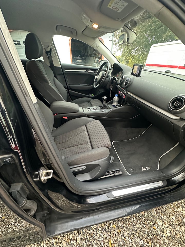Audi A3 1,6 TDi 110 Ambition 4d