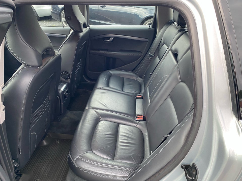 Volvo V70 1,6 T4 180 aut. 5d