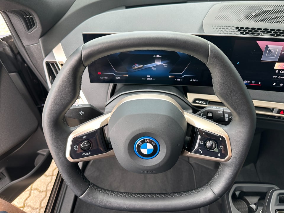 BMW iX xDrive40 Super Charged 5d