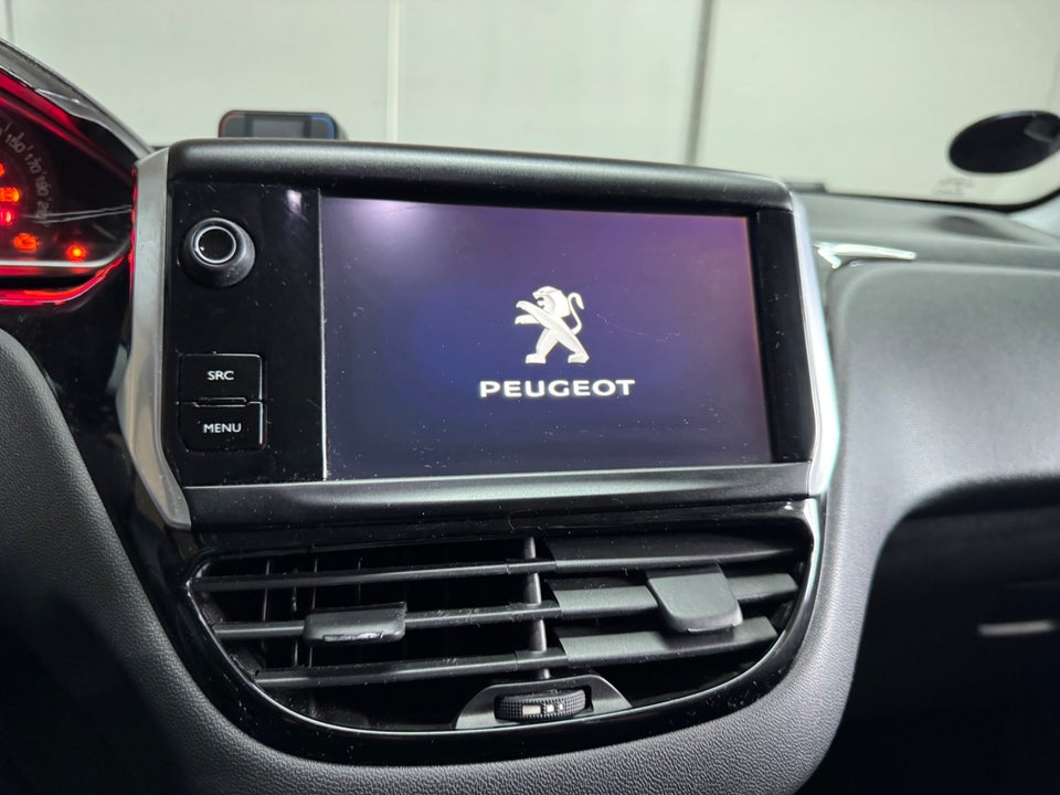 Peugeot 208 1,6 BlueHDi 100 Desire Sky 5d
