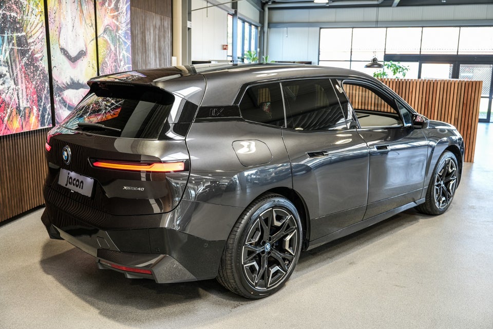 BMW iX xDrive40 Sport 5d