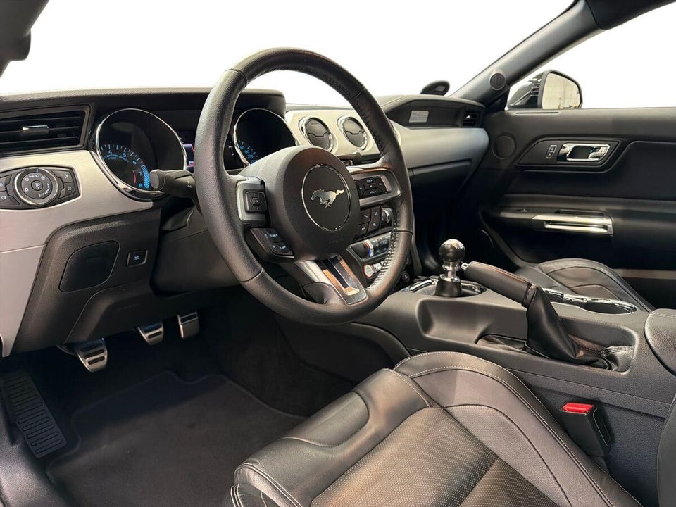 Ford Mustang 5,0 V8 GT Fastback 2d