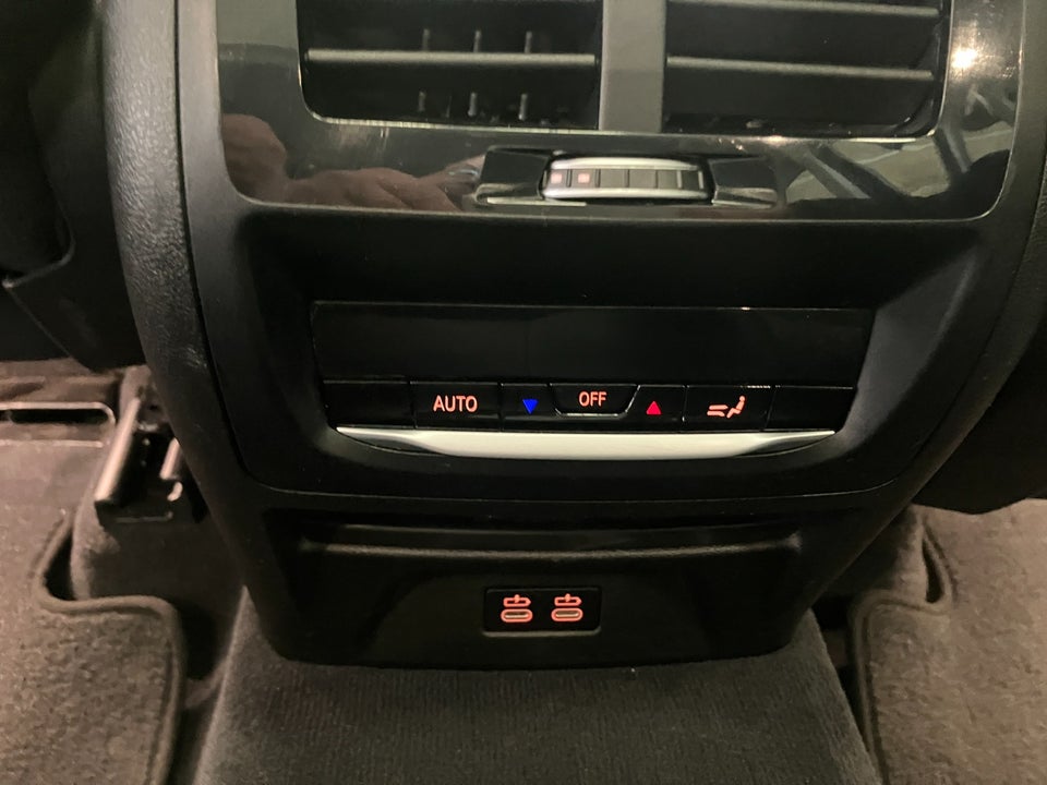 BMW iX3 Charged 5d