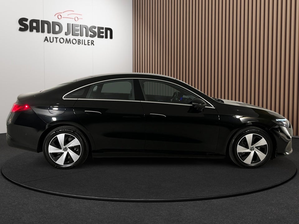Mercedes CLA350 EQ Progressive 4Matic 4d