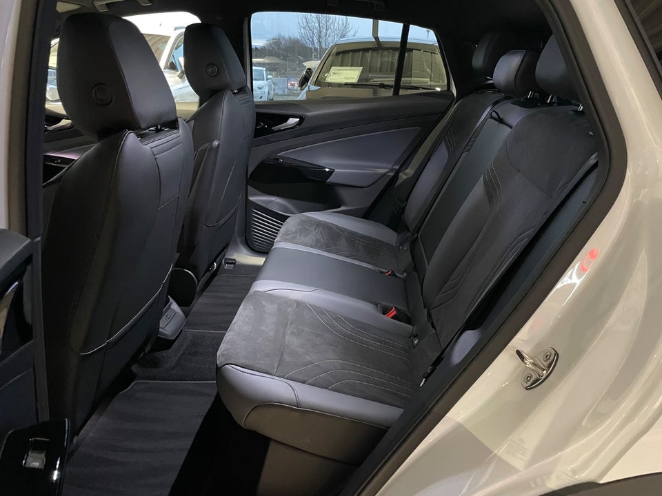 VW ID.5 77 Style+ 5d