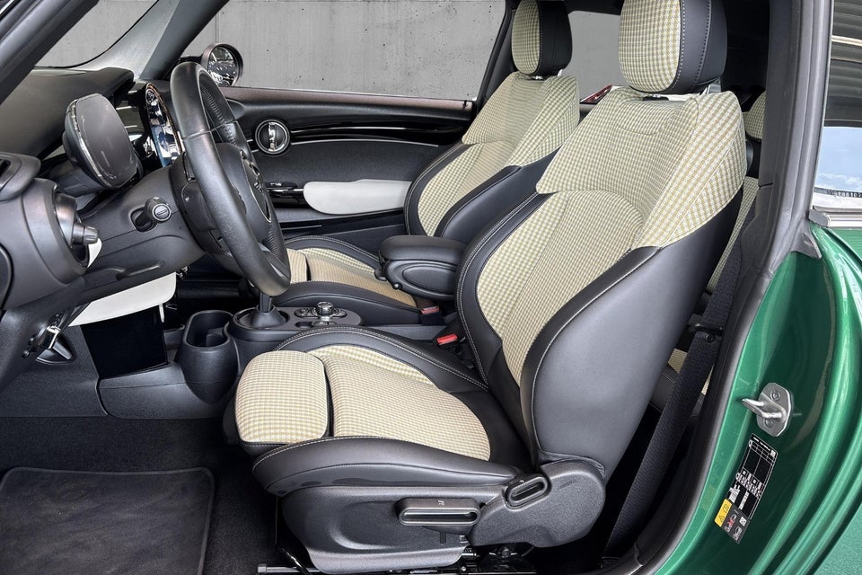MINI Cooper SE Edition Premium Plus 3d