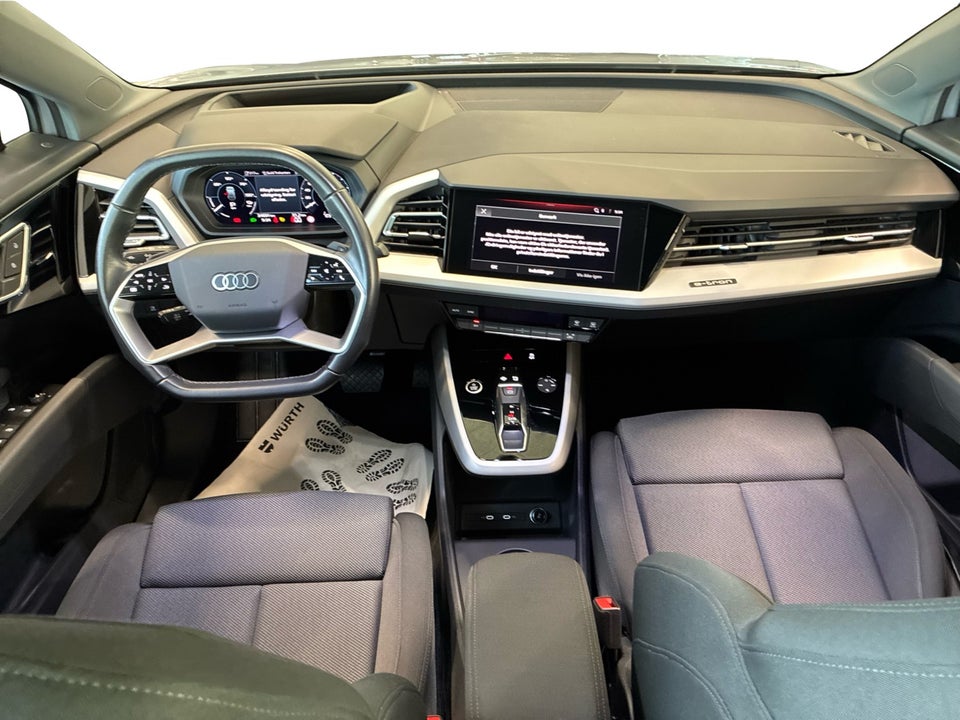 Audi Q4 e-tron 40  5d