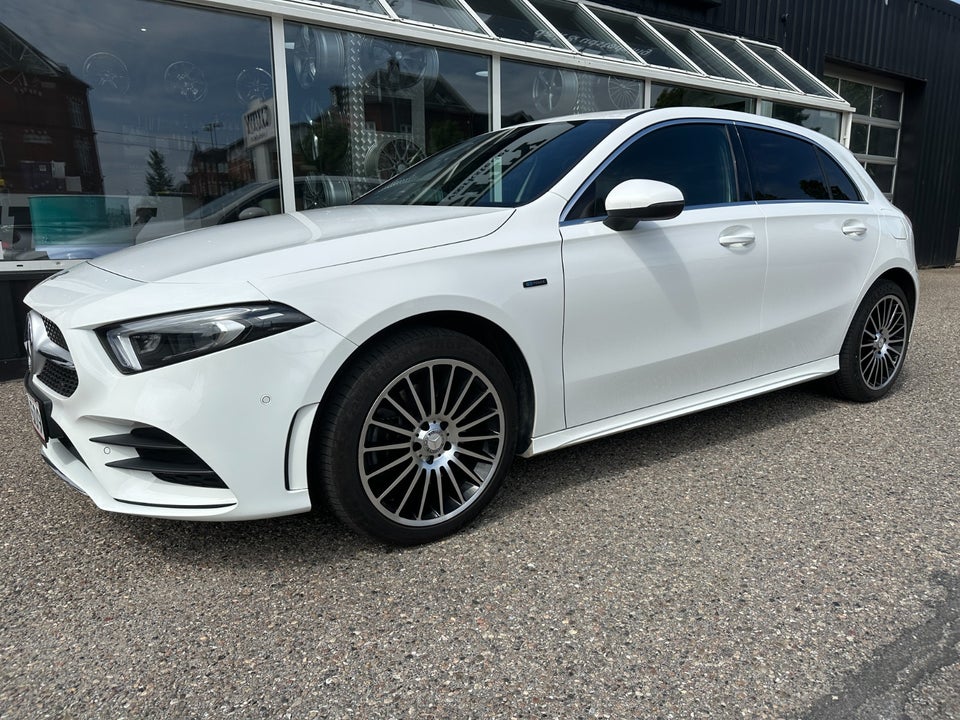 Mercedes A250 e 1,3 AMG Line aut. 5d