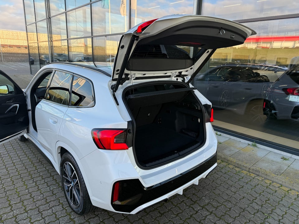 BMW iX1 eDrive20 M-Sport 5d