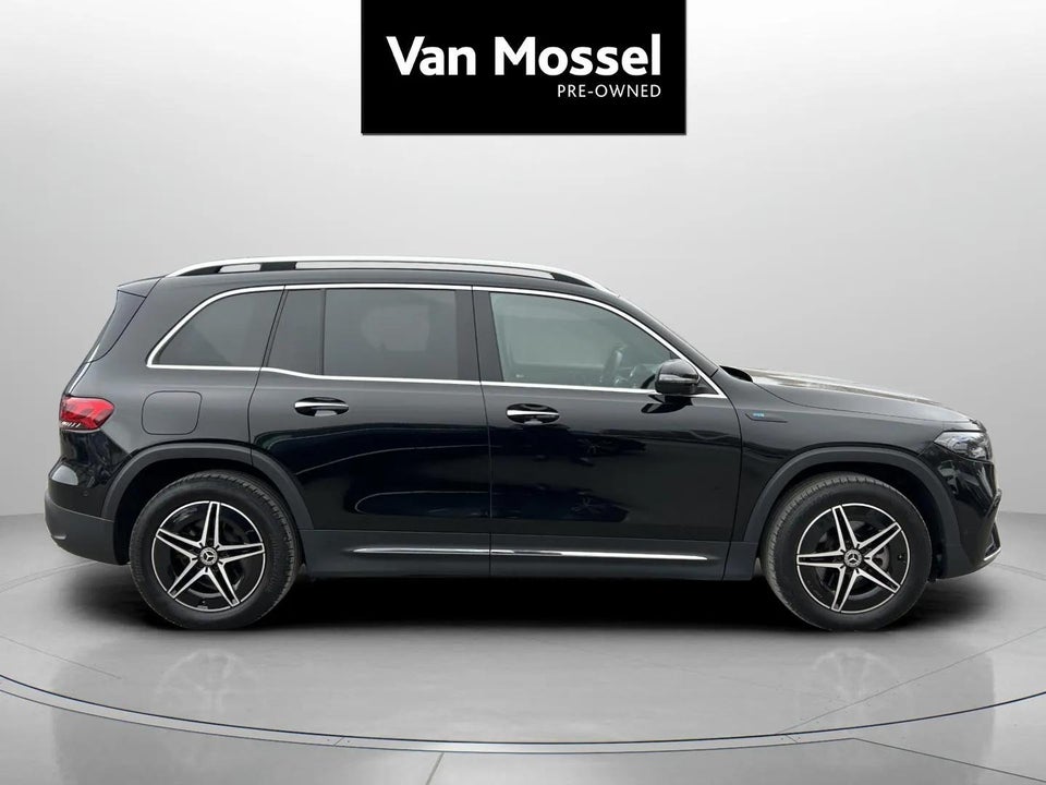 Mercedes EQB250 AMG Line 5d