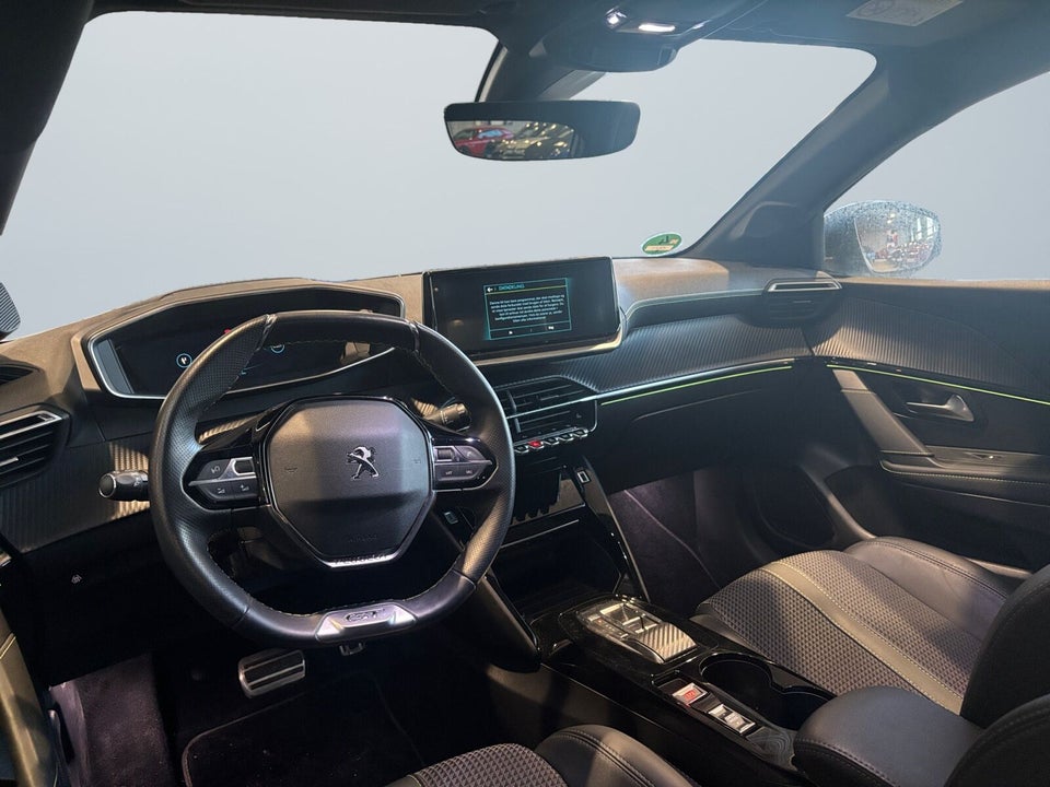 Peugeot e-208 50 GT 5d