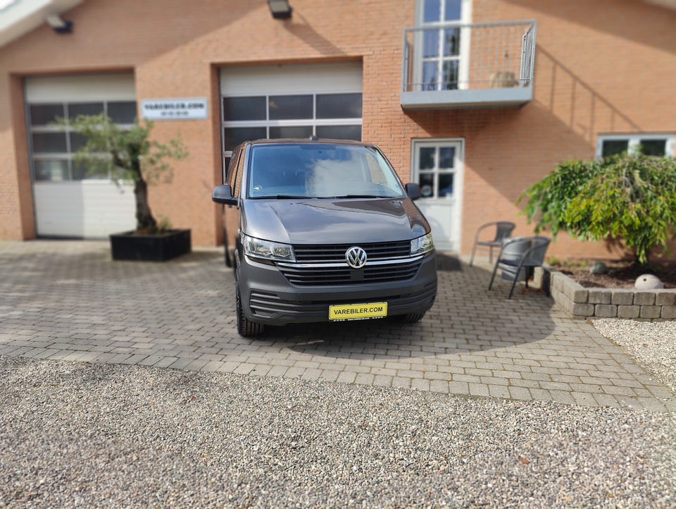 VW Transporter 2,0 TDi 150 Kassevogn DSG lang
