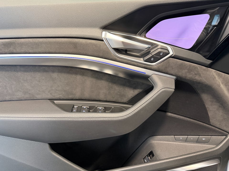 Audi e-tron 55 S-line quattro 5d