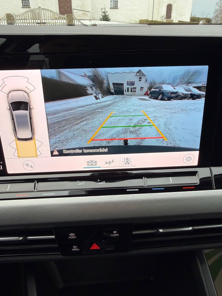 VW Golf VIII 1,5 eTSi 130 Life Variant DSG 5d