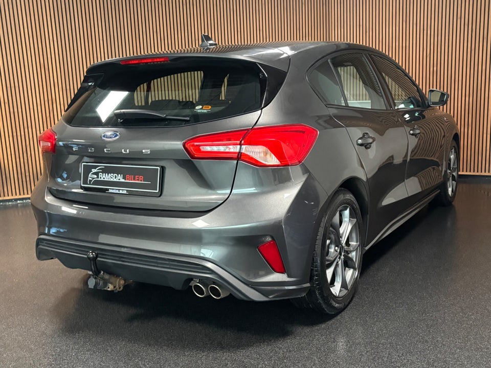 Ford Focus 1,0 EcoBoost ST-Line 5d