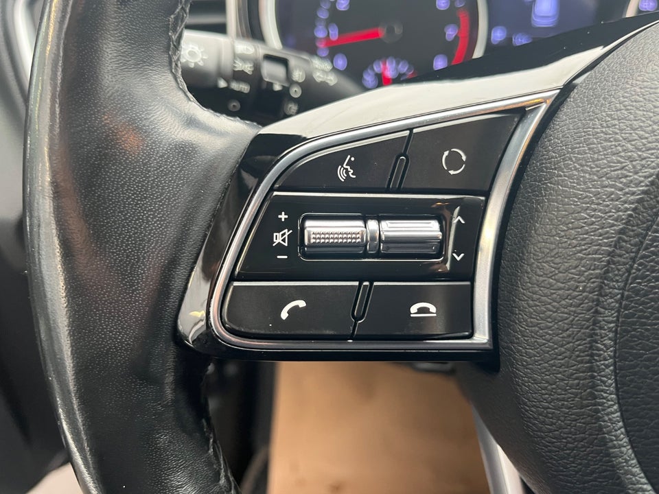 Kia Ceed 1,4 T-GDi Intro Edition SW DCT 5d