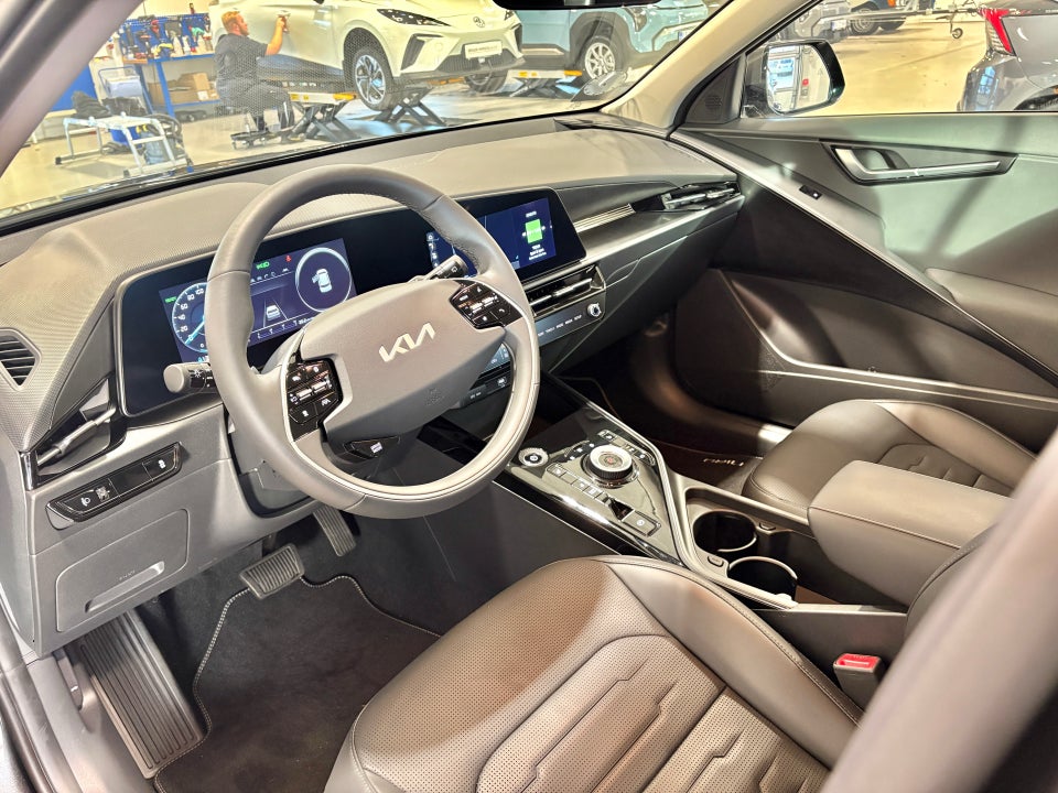 Kia Niro 64 EV Prestige 5d