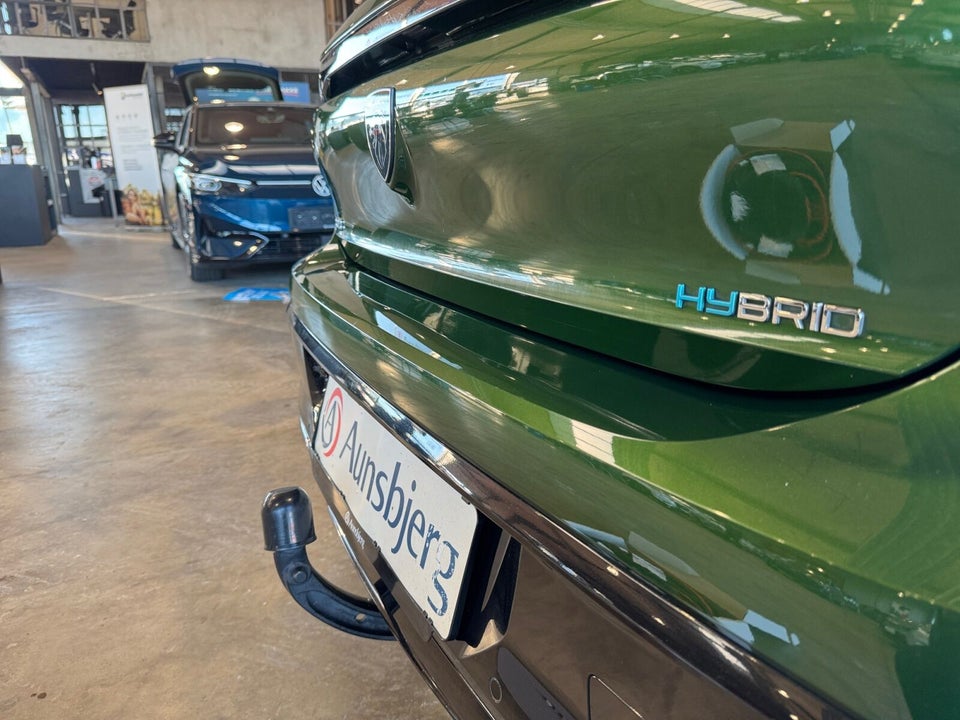 Peugeot 308 1,6 Hybrid First Selection+ SW EAT8 5d