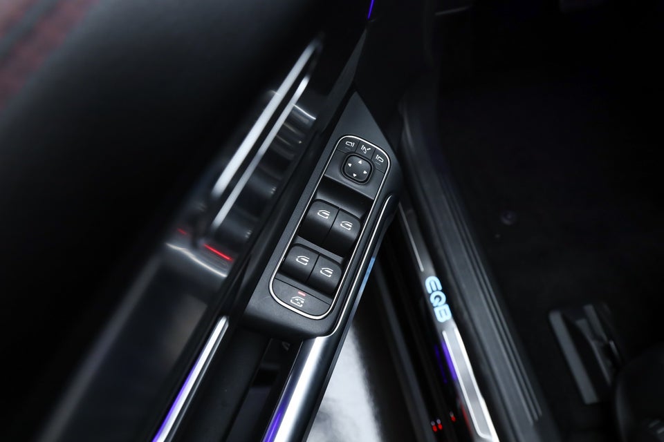 Mercedes EQB250+ AMG Advance 5d