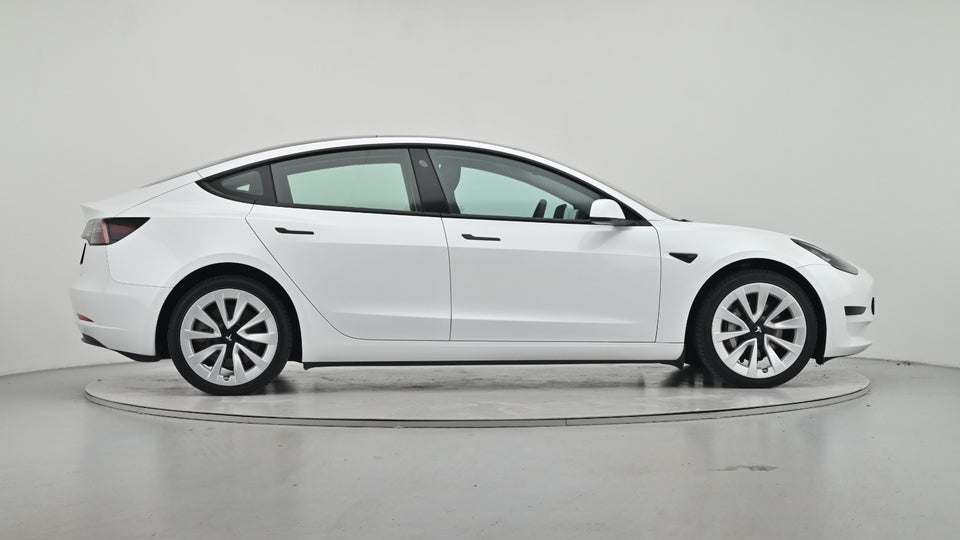 Tesla Model 3 RWD 4d