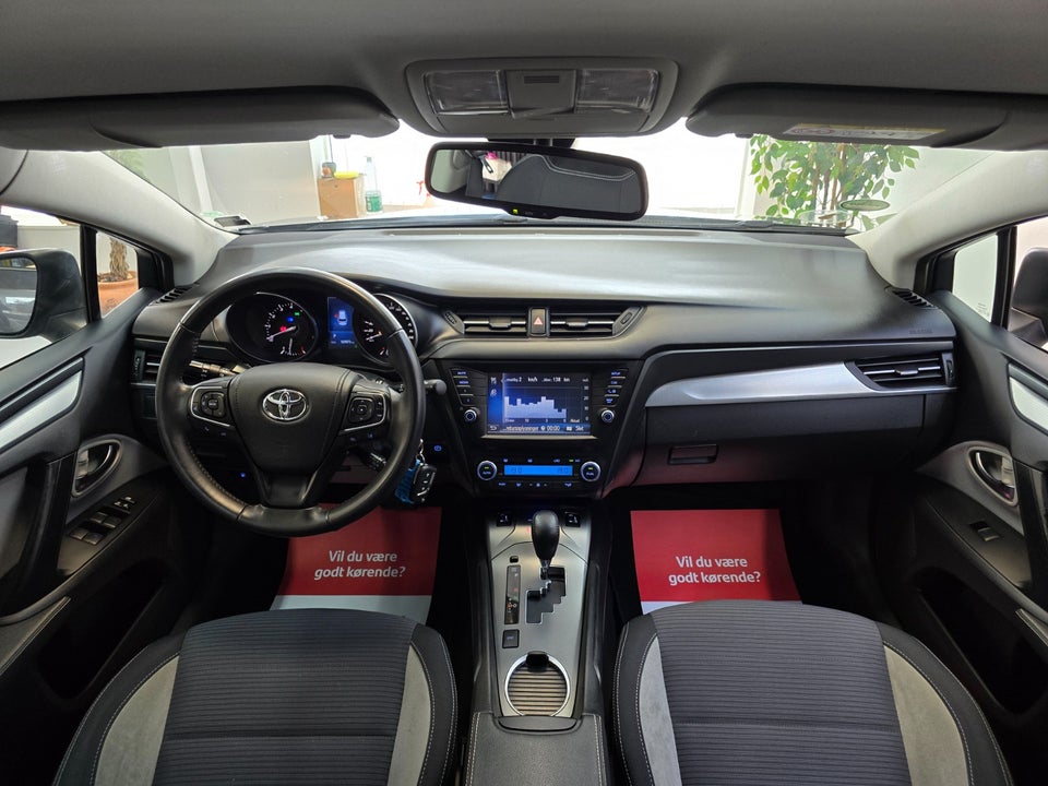 Toyota Avensis 1,8 VVT-i T2 Touring Sports MDS 5d
