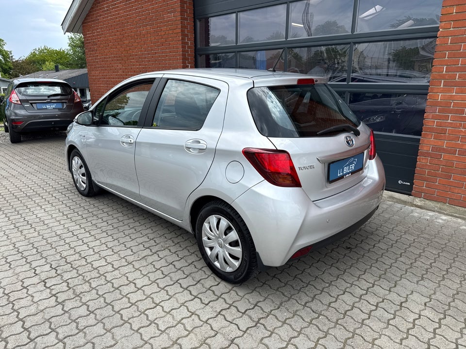Toyota Yaris 1,5 Hybrid H2 Premium e-CVT 5d