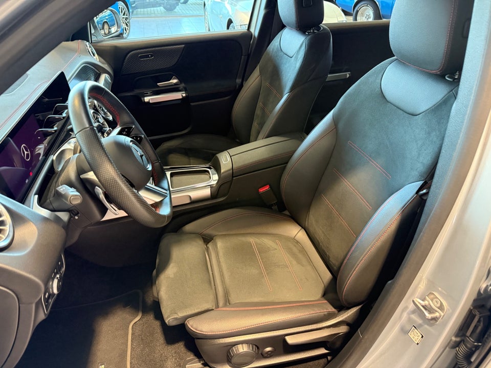 Mercedes EQB300 AMG Line 4Matic 5d