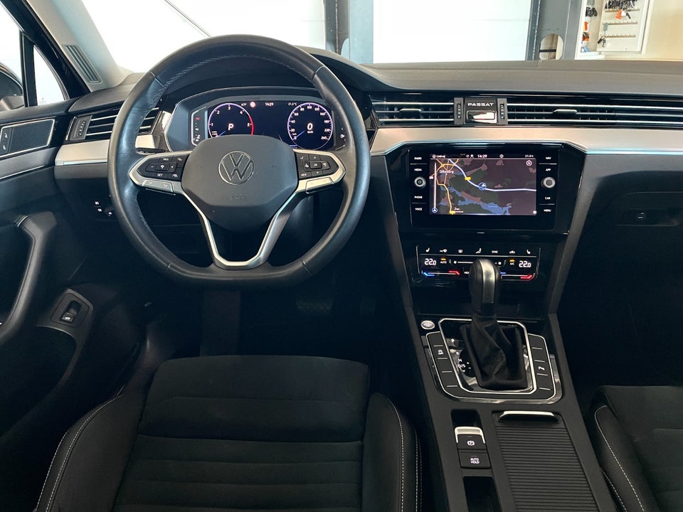 VW Passat 2,0 TDi 200 Elegance Variant DSG 5d