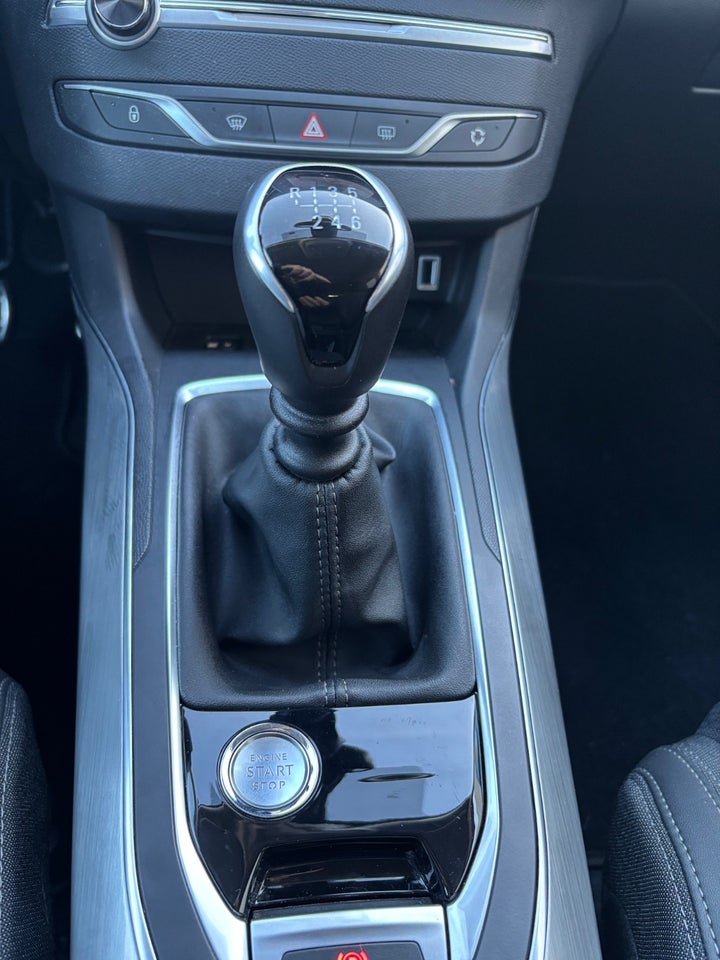 Peugeot 308 1,5 BlueHDi 130 Allure Pack SW 5d