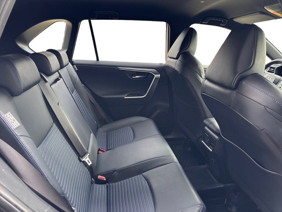 Toyota RAV4 2,5 Hybrid H3 Style MDS 5d