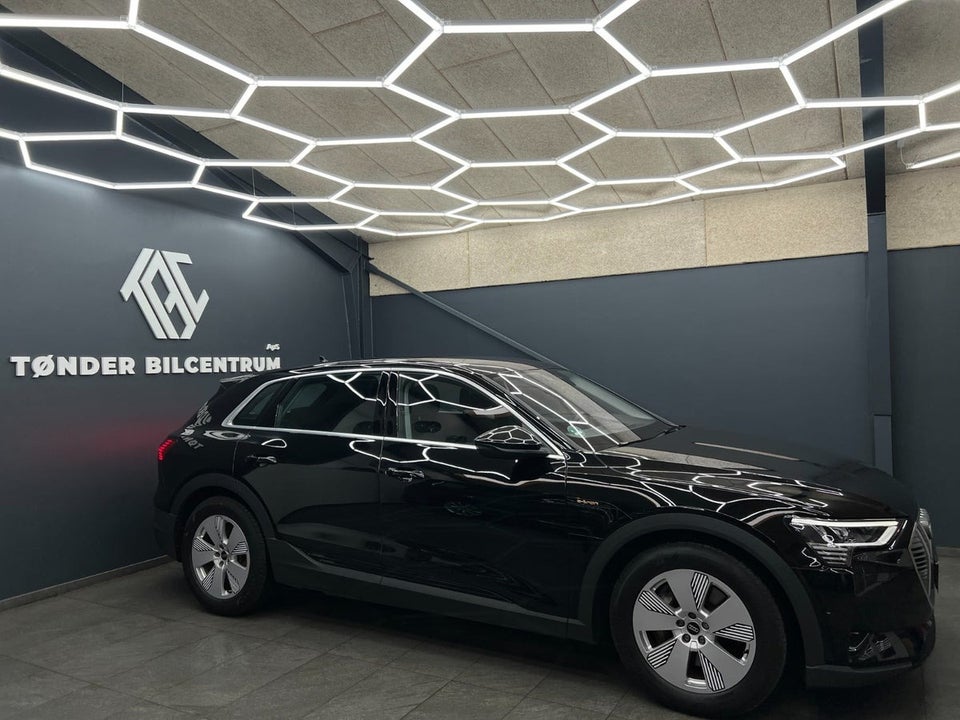 Audi e-tron 50 quattro 5d