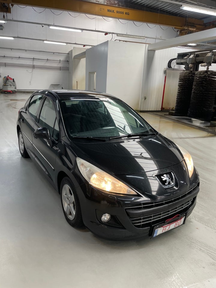 Peugeot 207 1,4 HDi 70 Comfort+ 5d