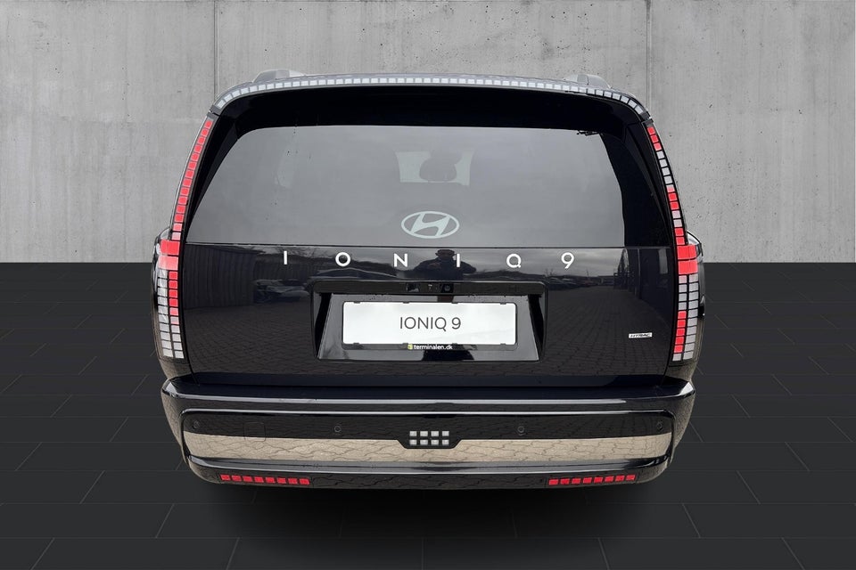 Hyundai Ioniq 9 110 Calligraphy 4WD 7prs 5d