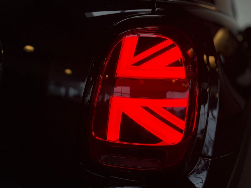 MINI Cooper SE Maximise 3d