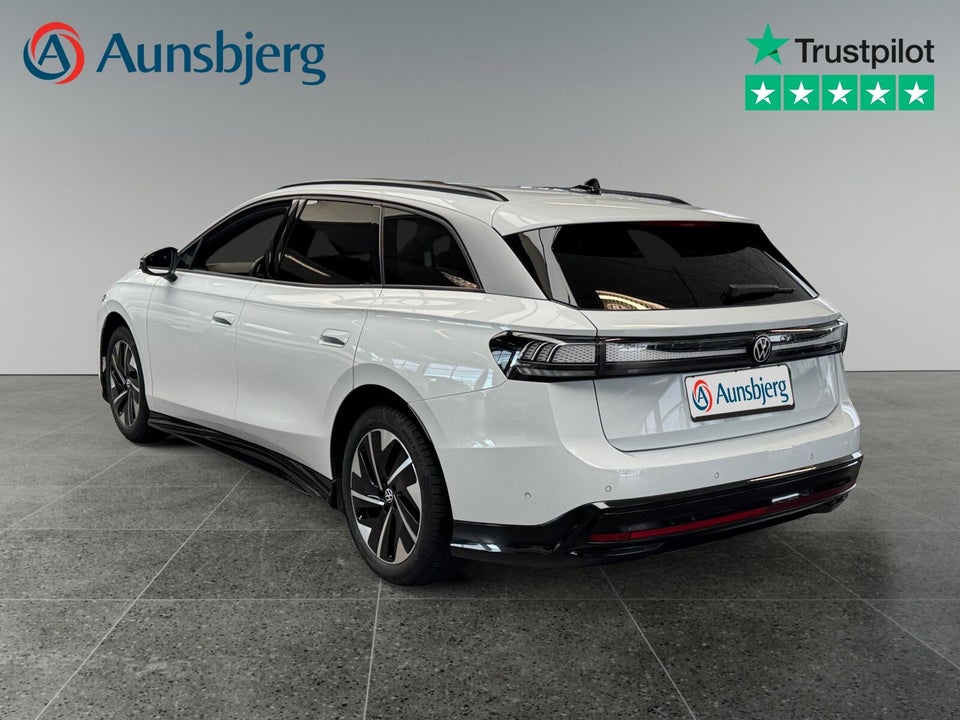 VW ID.7 77 Style+ Tourer 5d