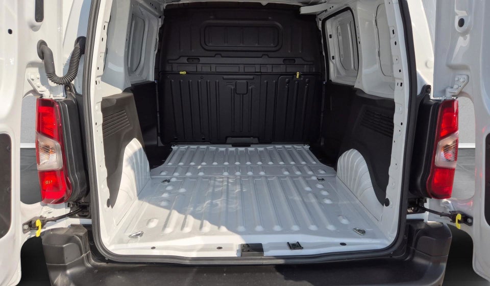 Toyota ProAce City 1,5 D 102 Medium Comfort 5d