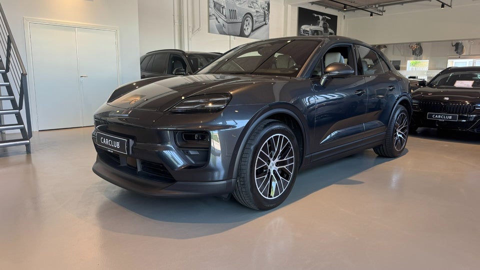 Porsche Macan 4 5d