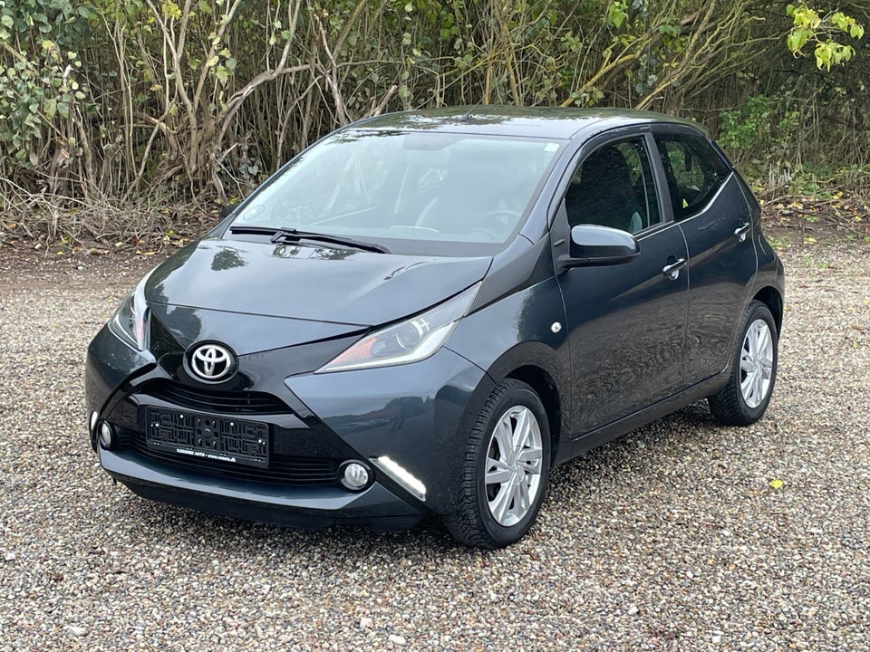 Toyota Aygo 1,0 VVT-i x-touch 5d