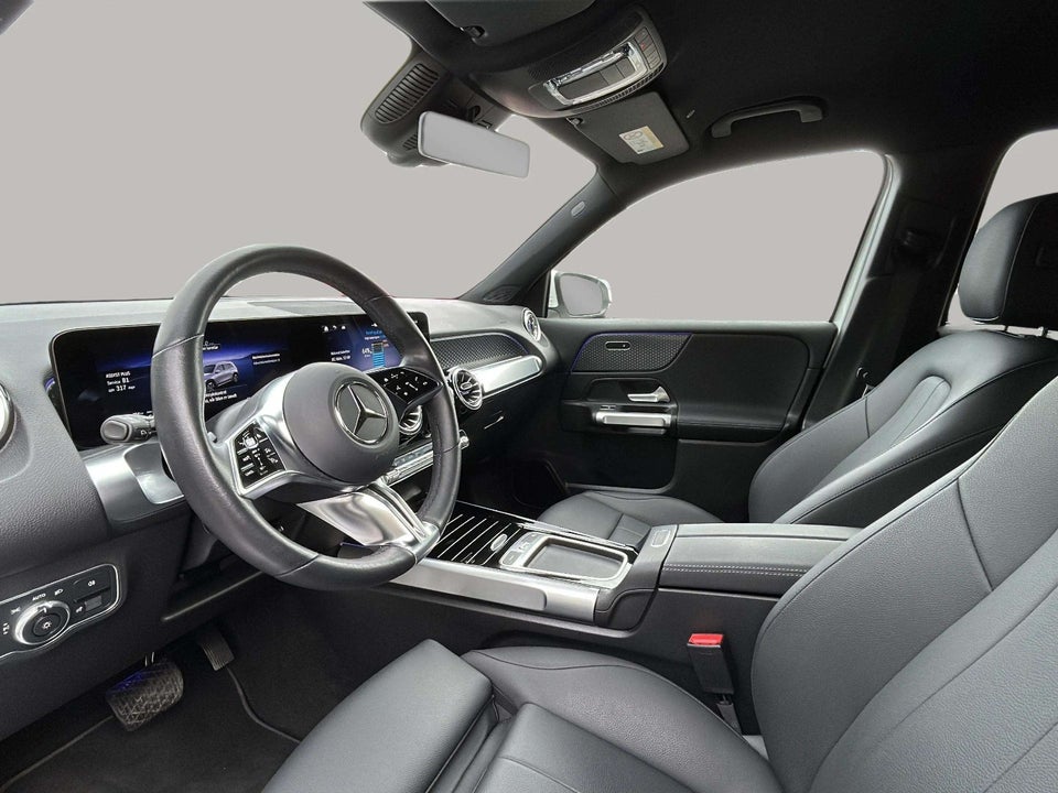 Mercedes EQB300 Progressive Advance Plus 4Matic 7prs 5d