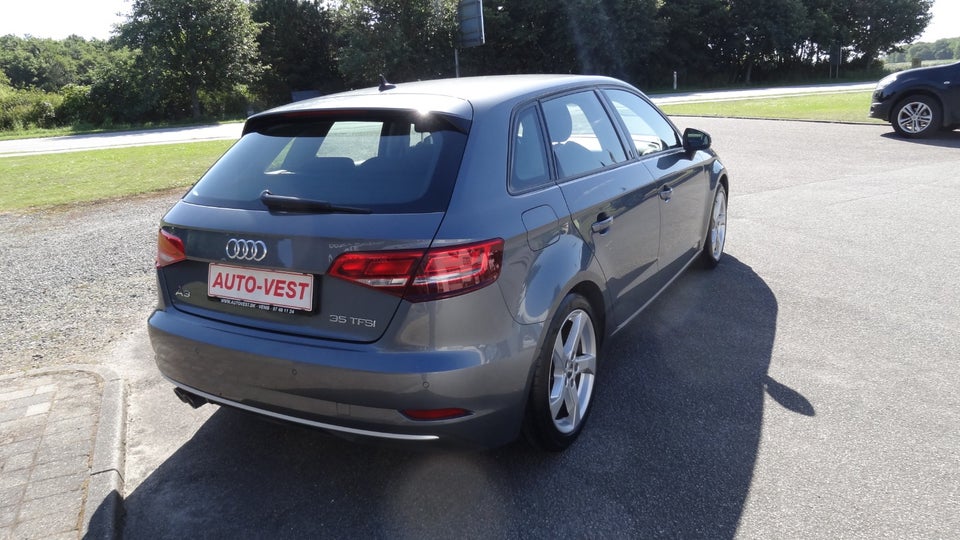 Audi A3 35 TFSi Sport Sportback S-tr. 5d