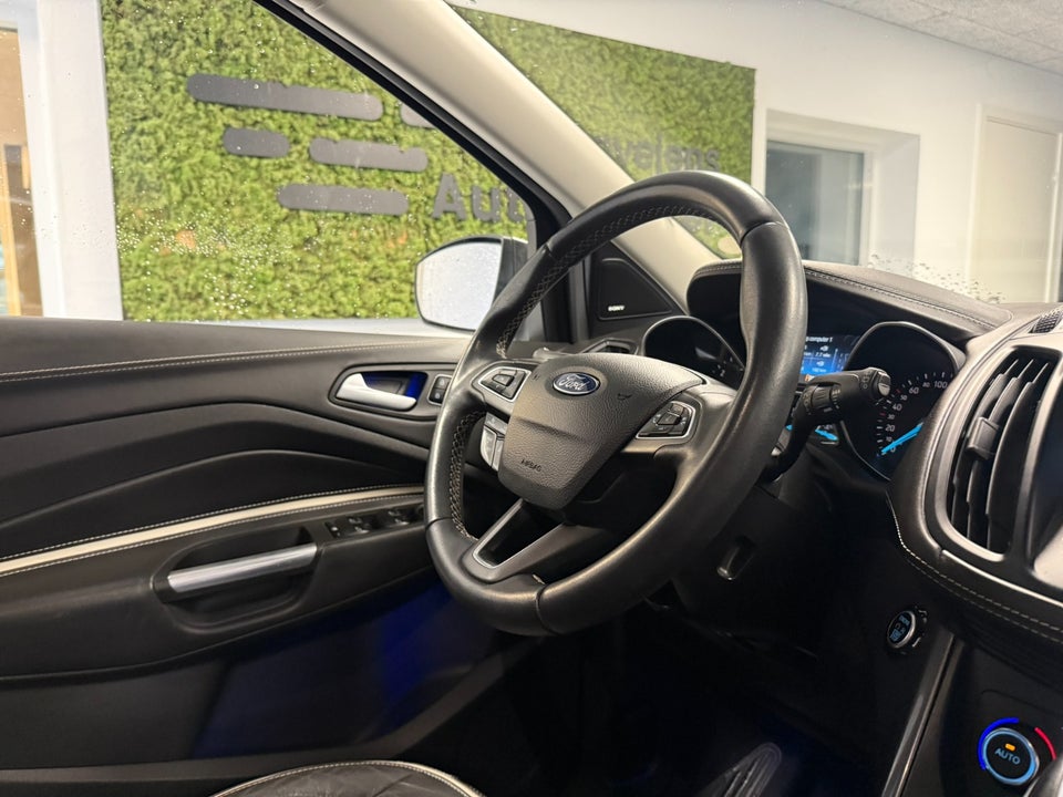 Ford Kuga 2,0 TDCi 180 Vignale aut. AWD 5d