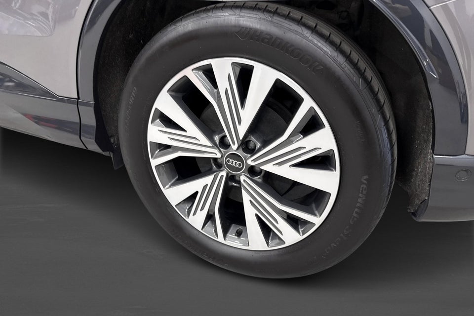 Audi Q4 e-tron 45 Progress 5d
