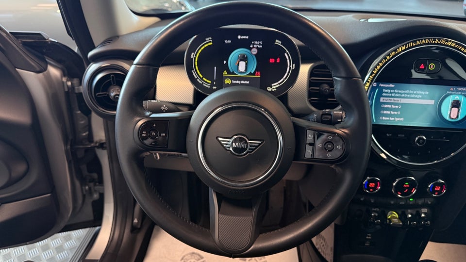 MINI Cooper SE Edition Premium 3d