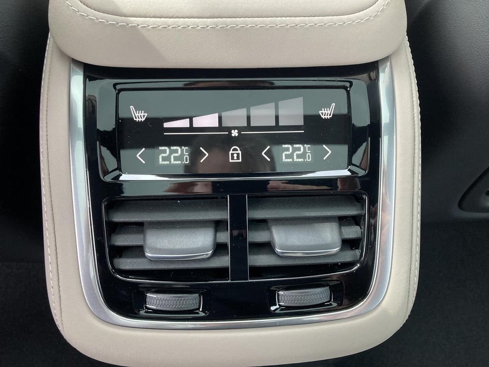 Volvo XC90 2,0 T8 ReCharge Ultra Bright aut. AWD 7prs 5d