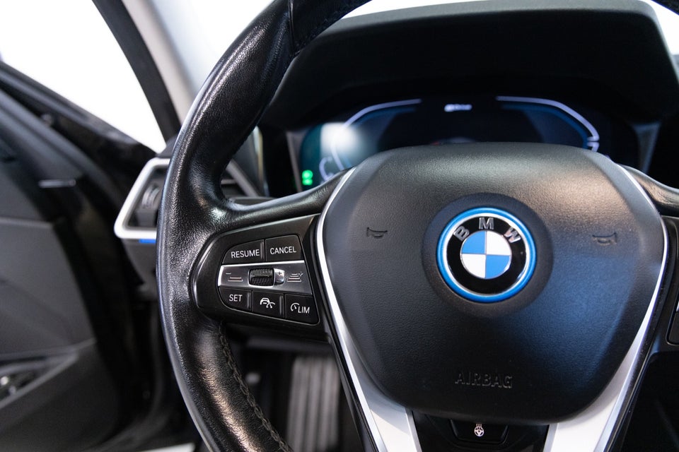 BMW 330e 2,0 Touring Sport Line aut. 5d