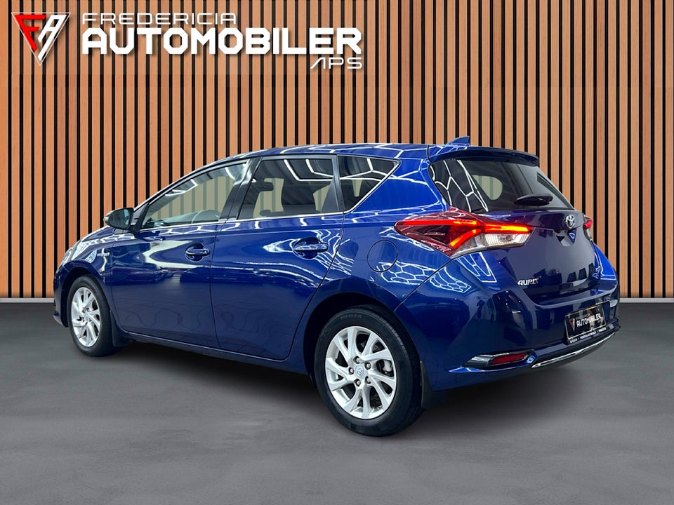 Toyota Auris 1,8 Hybrid H2 Comfort CVT 5d
