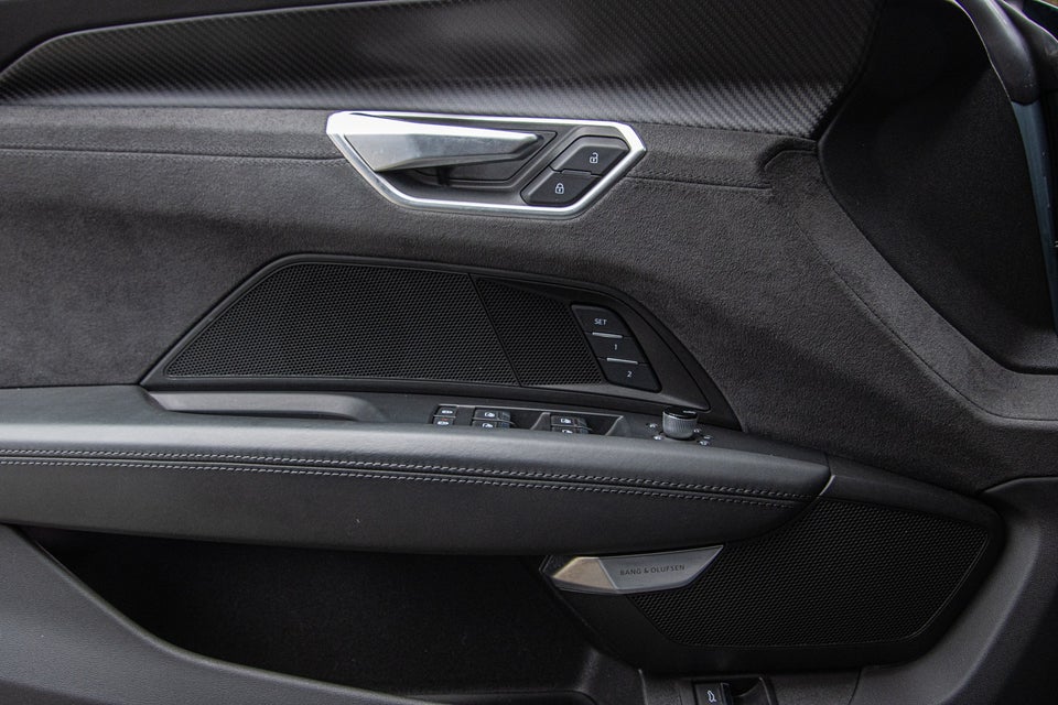 Audi e-tron GT quattro 4d