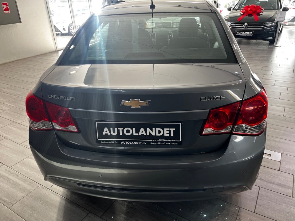 Chevrolet Cruze 1,8 LT 4d