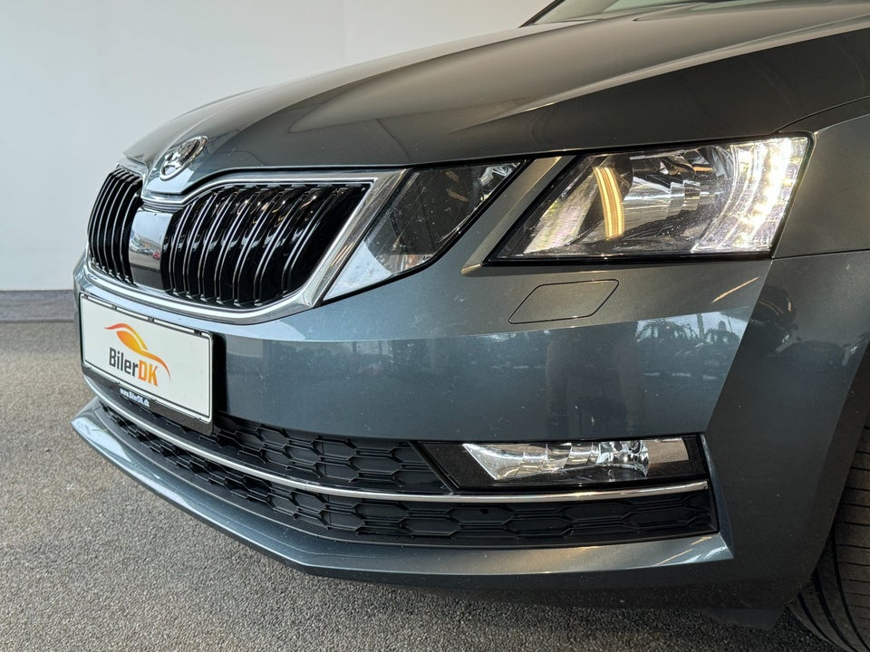 Skoda Octavia 1,6 TDi 115 Style Combi DSG 5d