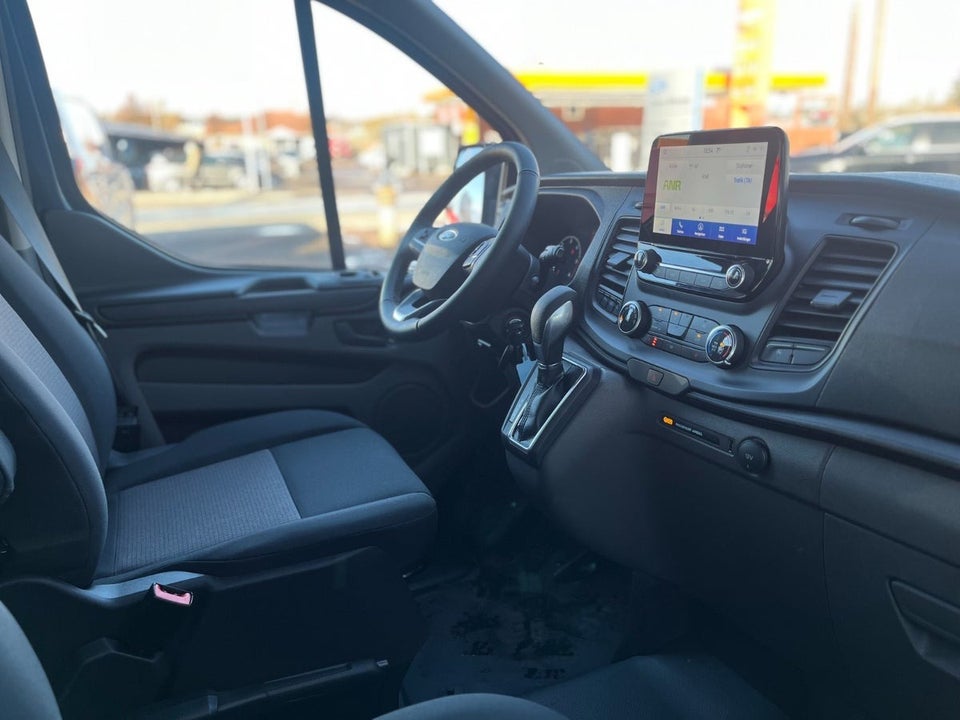 Ford Transit Custom Kombi 320S 2,0 TDCi 130 Ambiente aut.